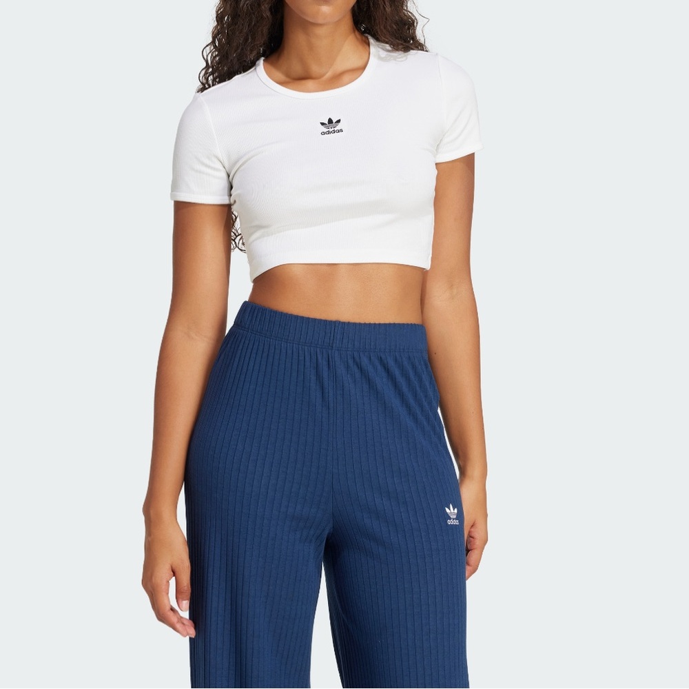 Adidas Originals Women Essentials Ribbed Tee (Size: XL)